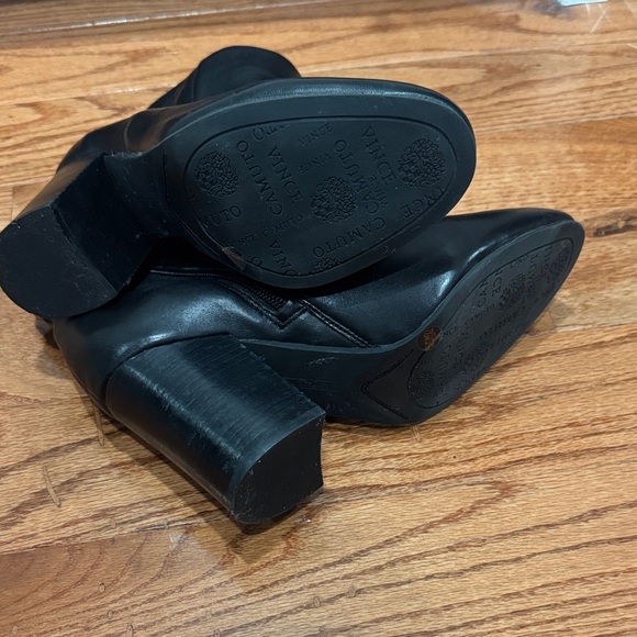 Vince Camuto Black Sabria Ankle Boots - Picture 4 of 4